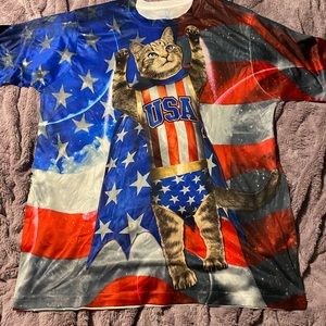 Cute patriotic cat graphic t-shirt
